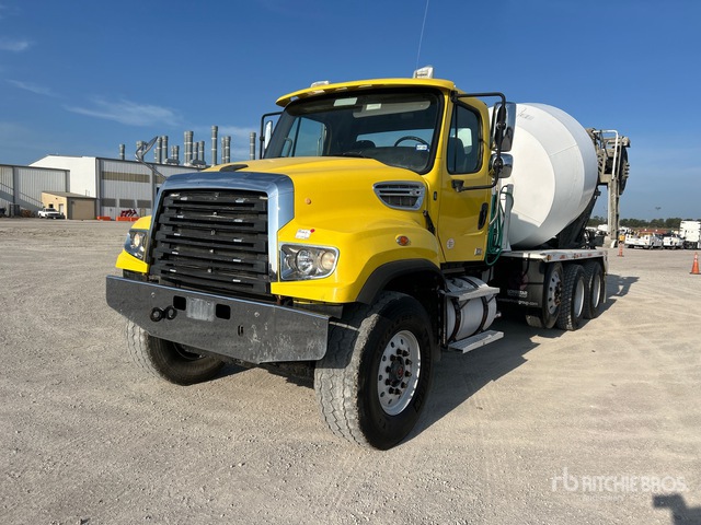 2021 Freightliner 114SD 10x4 Mixer Truck