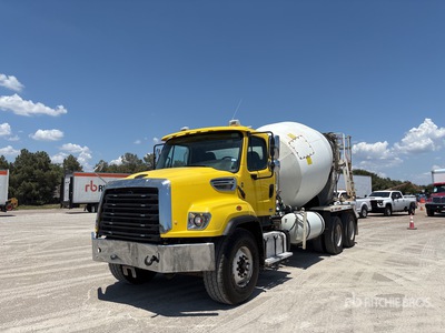 2018 Freightliner 114 SD 6x4 Mixer Truck