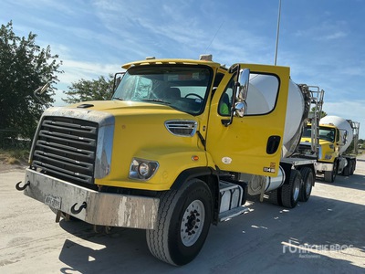 2018 Freightliner 114SD Mixer Truck