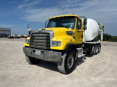 2019 Freightliner 114SD 10x4 Camion hormigonera