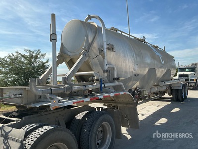2018 Heil 1040 cft Pneumatic Bulk Trailer