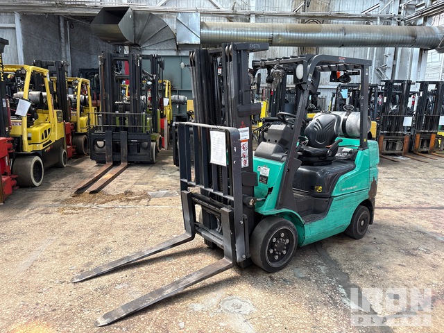 Mitsubishi FGC25N 4750 lb Cushion Tire Forklift