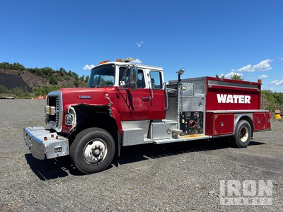 1990 Ford L9000 4x2 Water Truck
