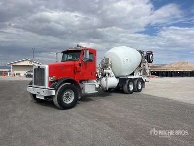2014 Peterbilt 365 8x4 Camion hormigonera