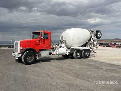 2014 Peterbilt 365 8x4 Camion hormigonera