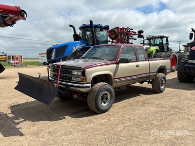 1993 Chevrolet 1500 4x4 Extended Cab Pickup