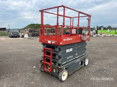 2018 Skyjack SJIII4740 Electric Scissor Lift