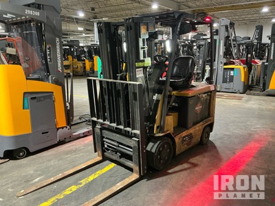 2020 Cat EC25N 4400 lb Montacargas Eléctrico