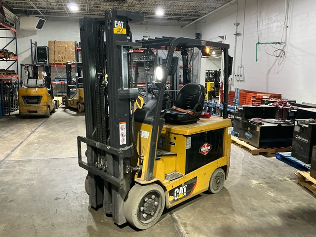 2017 Cat EC25EN2 3200 lb Electric Forklift