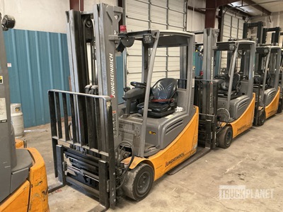 Jungheinrich EFG220 3540 lb Electric Forklift