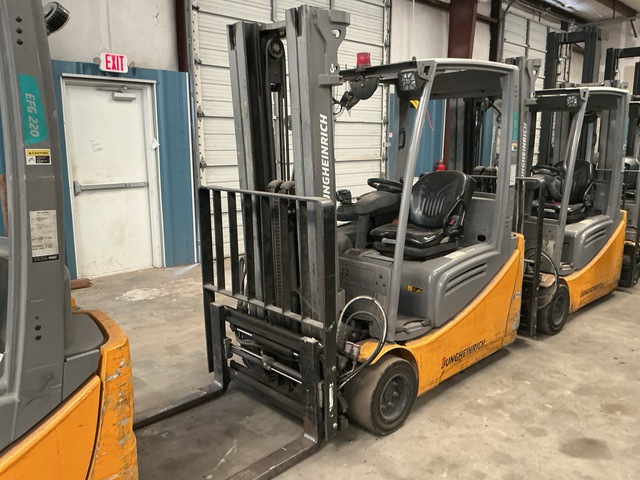 Jungheinrich EFG220 3540 lb Electric Forklift