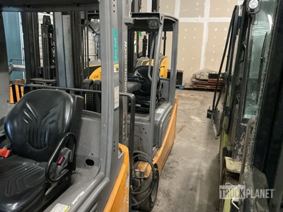 Jungheinrich EFG220 3540 lb Electric Forklift