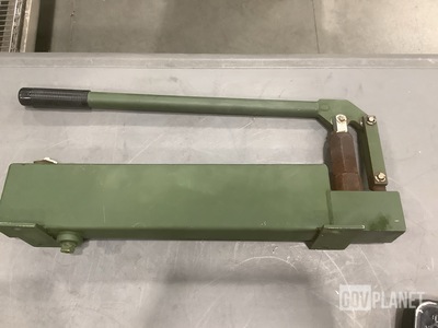 5035783-1 Hand-Driven Hydraulic Ram Pump