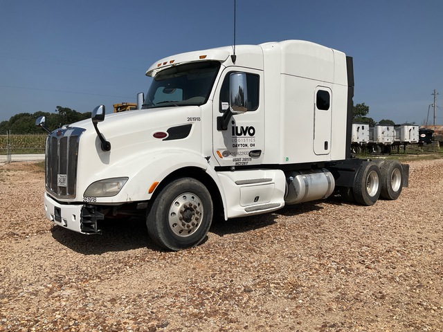 2016 Peterbilt 579 6x4 T/A Sleeper Truck Tractor 2016 Peterbilt 579 6x4 T/A Sleeper Truck Tractor