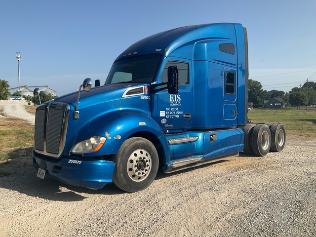2016 Kenworth T680 6x4 T/A Sleeper Truck Tractor