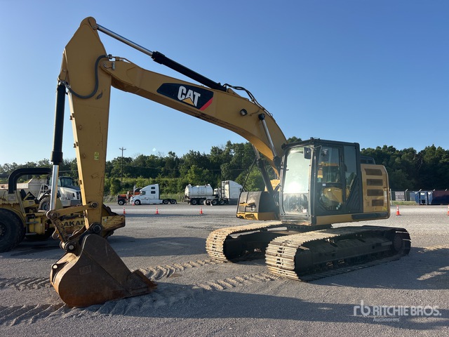 2013 Cat 320E LRR Tracked Excavator