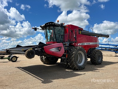 Massey Ferguson 9565 Combine Harvester