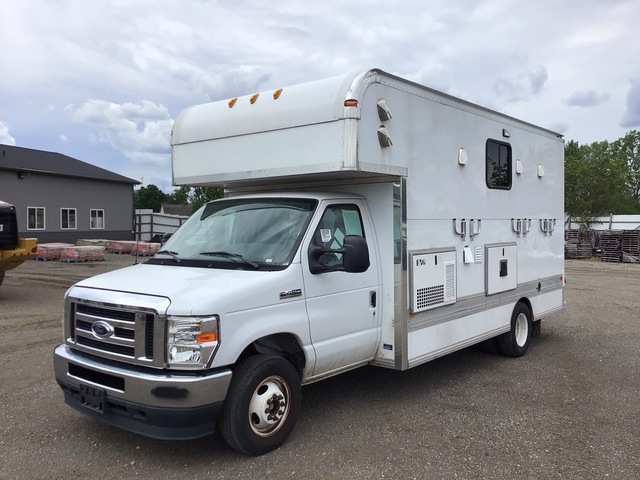 2021 Ford E-450 Econoline Mobile Chemical Laboratory