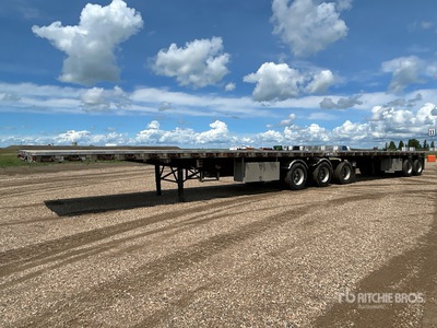 2008 Wilson 32 ft Super B-Train Flatbed Trailer