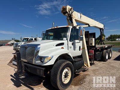 2006 National 600E 40000 lb Straight Boom on 2006 International WorkStar 7500 6x4 Boom Truck (Inoperable)