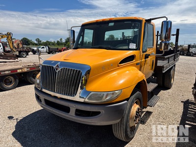 2013 International DuraStar 4300 4x2 Flatbed Truck (Inoperable)