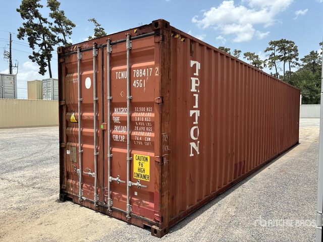 2010 40 ft High Cube Storage Container