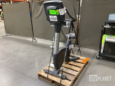 Life Fitness 95C Lifecycle Exercise Bike