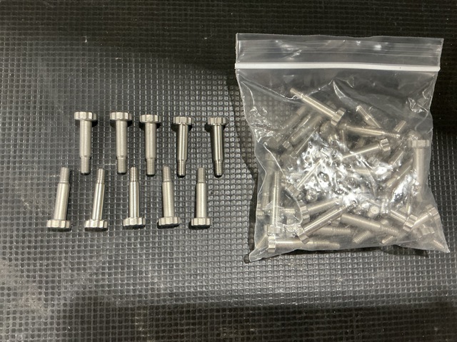 (63) Boeing LD111-0028-0311 Close Tolerance Bolts