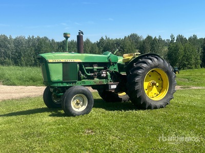 John Deere 4020 2WD Wide Front Antique Tractor