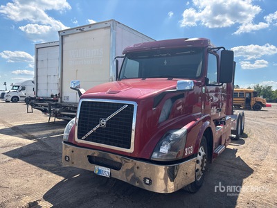 2016 Volvo VNL 6x4 トラックトラクター（T/A） (Inoperable)