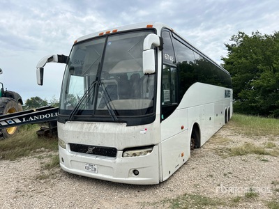 2014 Volvo 9700 6x4 48-Seat Bus