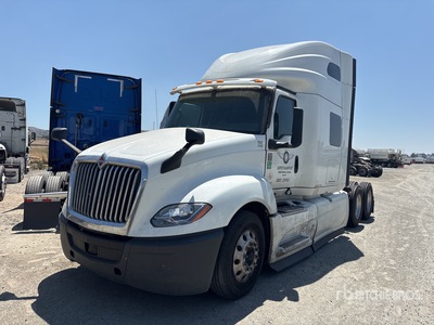 2019 International LT625 6x4 Cabeza Tractora Cabina Dormitorio