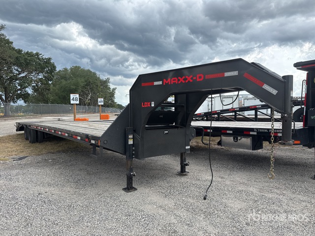 2025 Maxey LDX 48 ft T/A Gooseneck Equipment Trailer