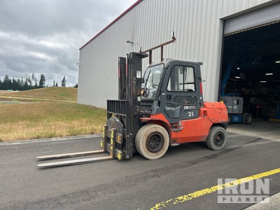 Toyota 7FDU45 7600 lb Cushion Tire Forklift