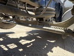Underbody with Non-Driven Drop Axle (1)