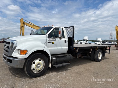 2008 Ford F-750 4x2 Camion à Plateau