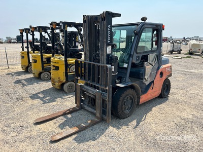 2018 Toyota 8FGC35U 7000 lb Pneumatic Tire Chariot Élévateur