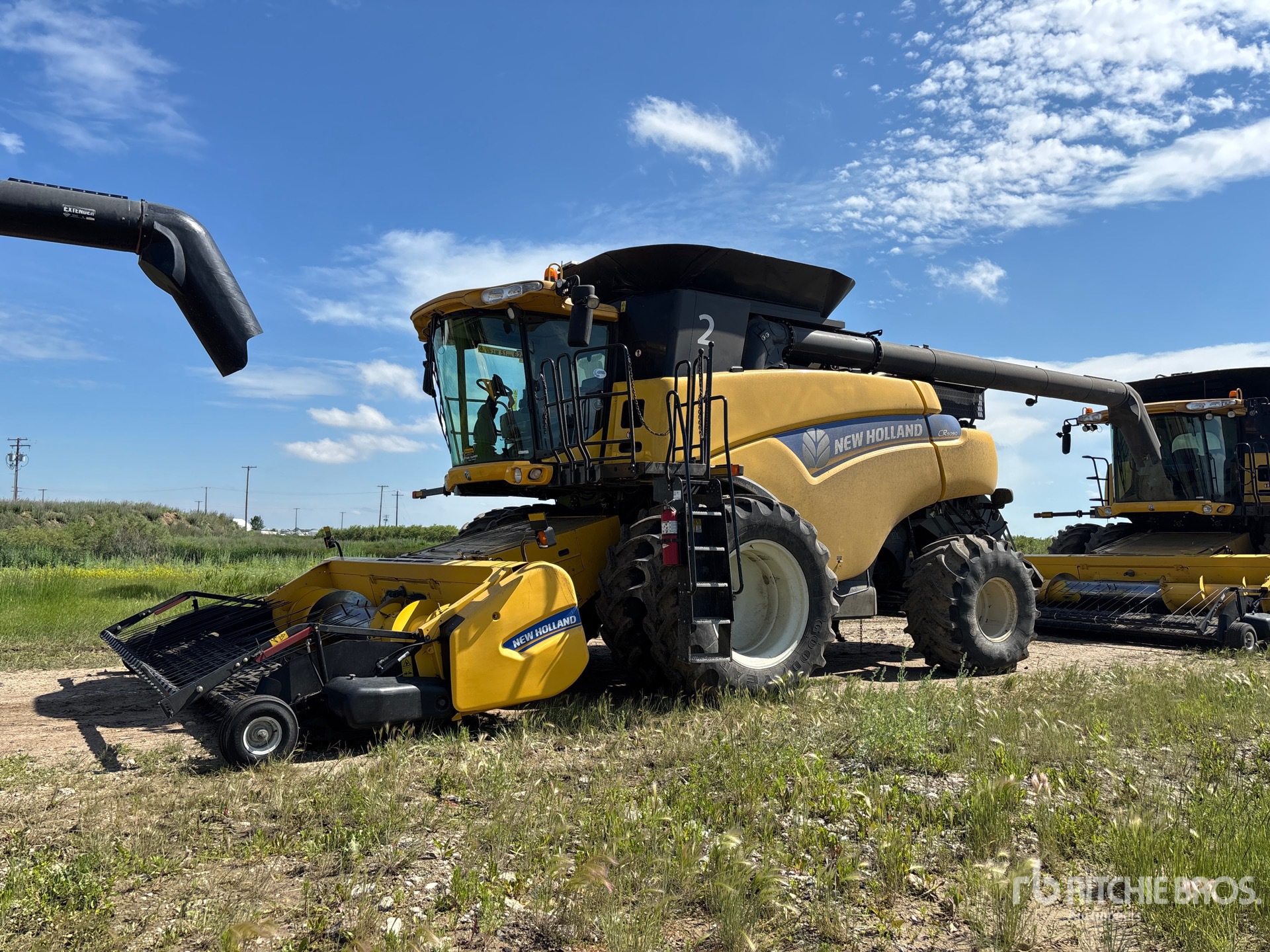 2012 New Holland CR9090 Combine Harvester