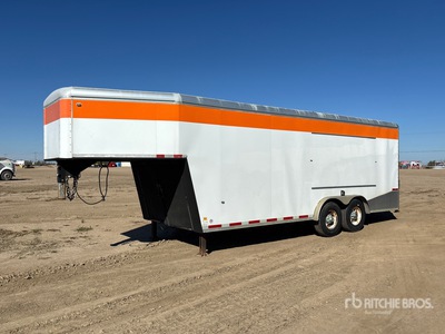 2013 Wells Cargo 28 ft T/A Kastenanhänger
