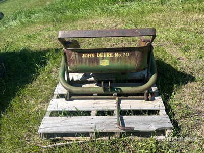 John Deere No. 20 Dirt Scoop