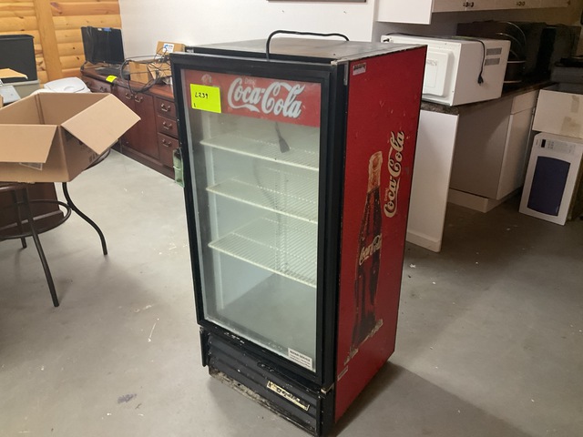 True GDM-10 Cooler
