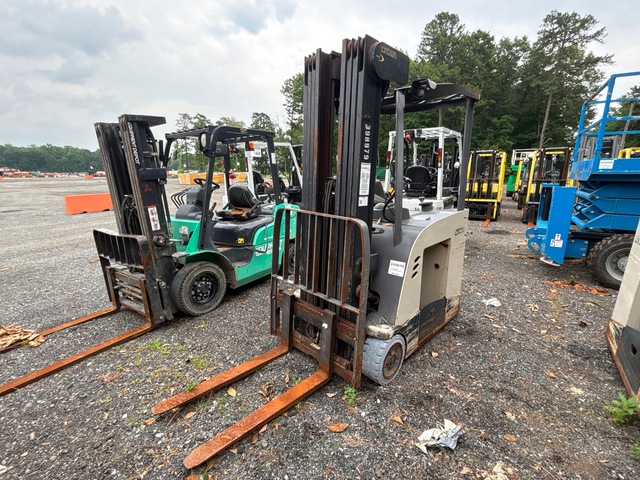 Crown RC5545-40 Electric Forklift