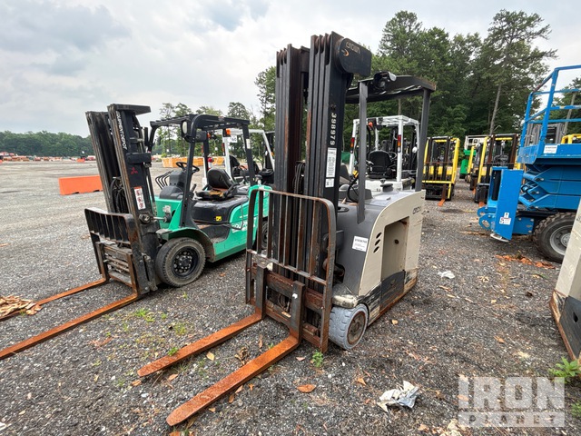 2020 Crown RC5545-40 Electric Forklift