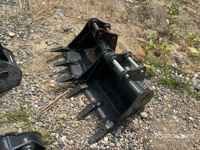 Quantity of (2) 18 in .05 cyd Digging Excavator Bucket - Fits Sany SY16 (Unused)