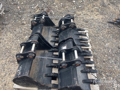 Quantity of (4) 24 in Digging Excavator Bucket - Fits Sany SY16
