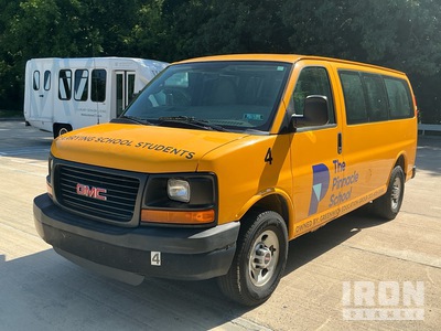 2011 GMC Savana 1500 8 Furgoneta de pasajeros