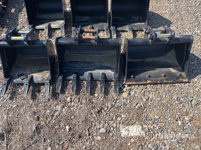 12 in Digging Benna per escavatore - Fits Sany SY16