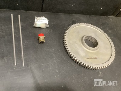 (2) Threaded Rods, (27) Receptacle Connectors & Assorted Items