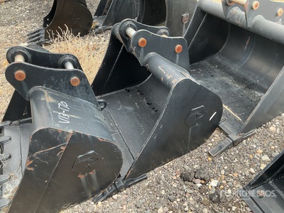 Prosource  36 in .28 cyd Digging Excavator Bucket - Fits Sany SY50 (Unused)