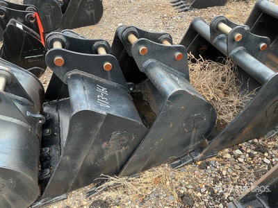 Prosource  36 in .28 cyd Digging Excavator Bucket - Fits Sany SY50 (Unused)